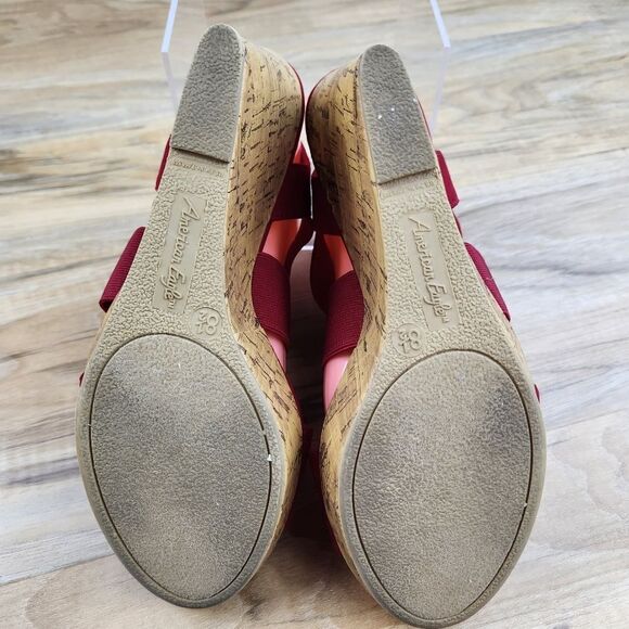 💜American Eagle Red Suede Open Toe Wedge Sandals Size 8.5 - Picture 10 of 12